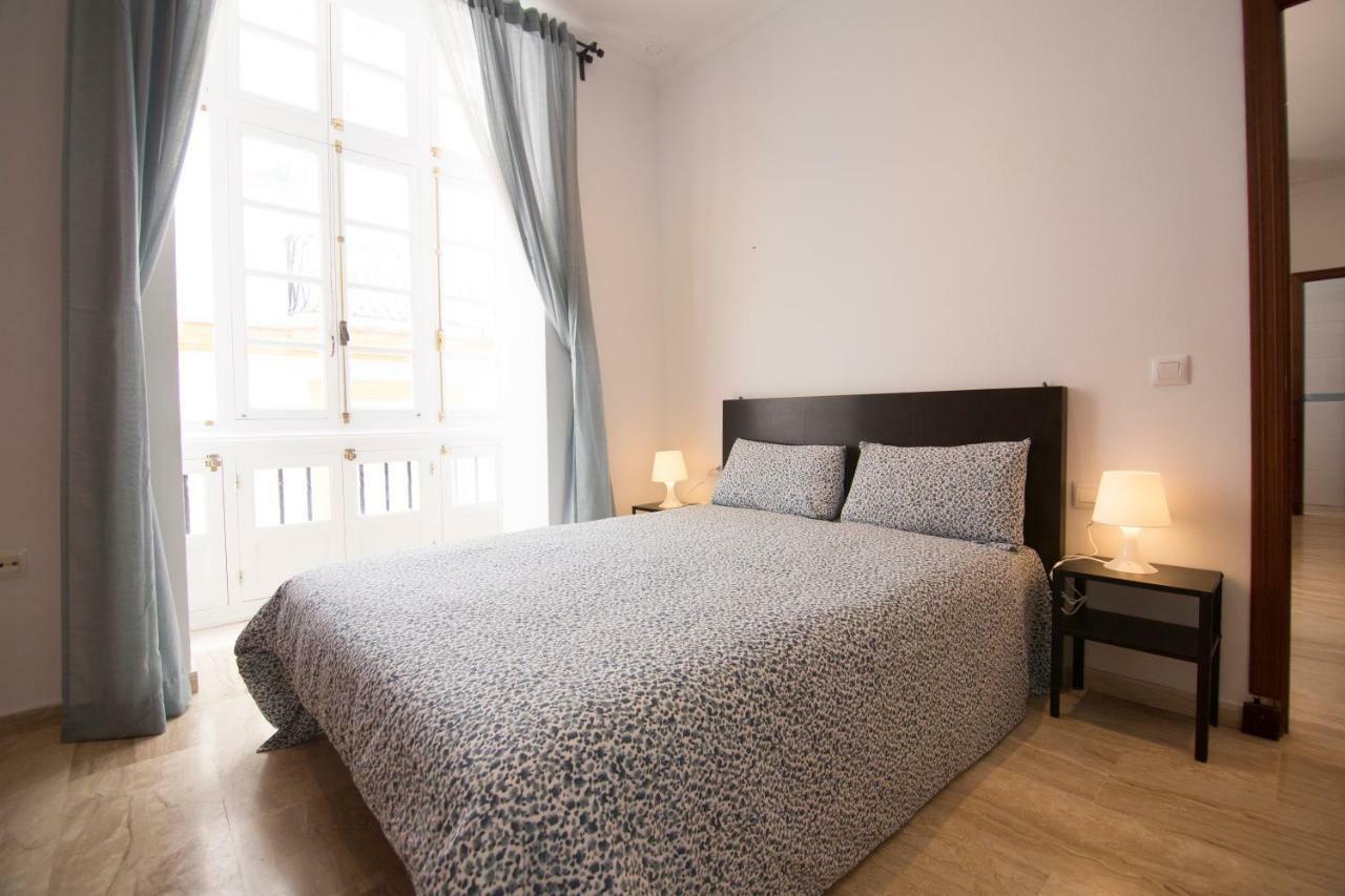 Extraordinario Piso Junto Playa Y En Pleno Centro Apartment Cadiz Exterior photo